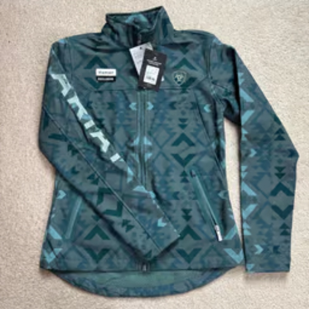 NWT Ariat New Team Softshell Print Jacket "Pinewood"